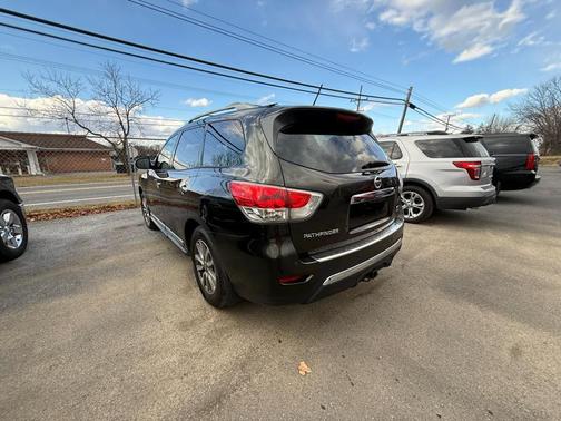 2015 Nissan Pathfinder SL