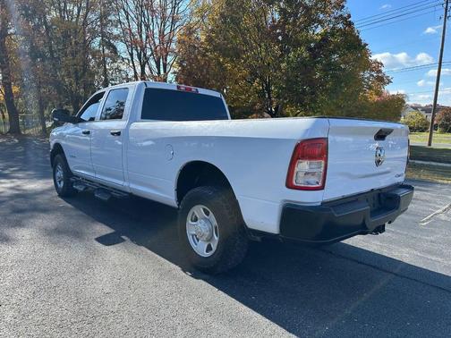 2021 RAM 2500 Tradesman Crew Cab 4x4 8' Box