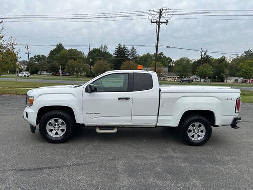 2016 GMC Canyon Base