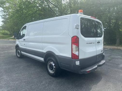 2015 Ford Transit-250 Base