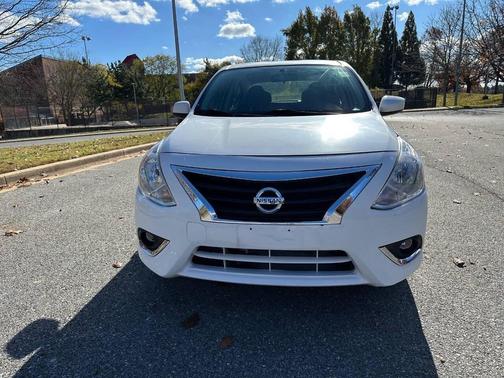 2019 Nissan Versa 1.6 S+