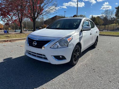 2019 Nissan Versa 1.6 S+
