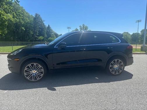 2016 Porsche Cayenne S