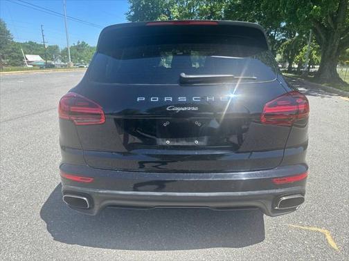2016 Porsche Cayenne S