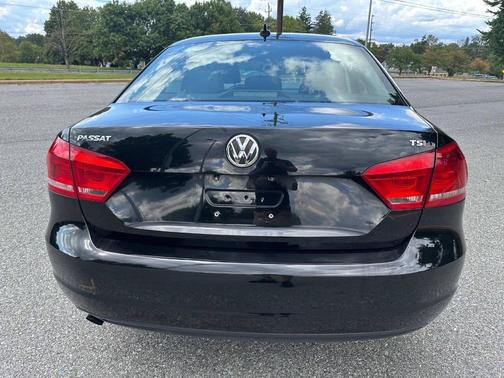 2015 Volkswagen Passat 1.8T Limited Edition