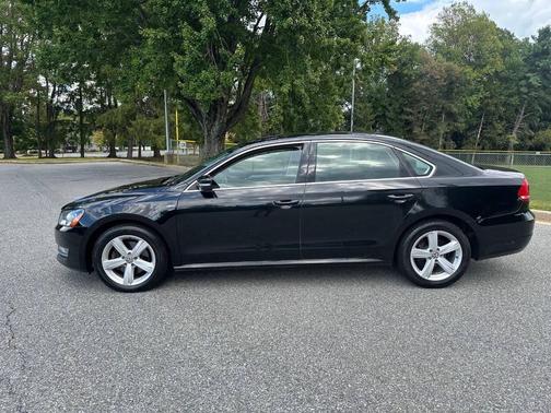 2015 Volkswagen Passat 1.8T Limited Edition
