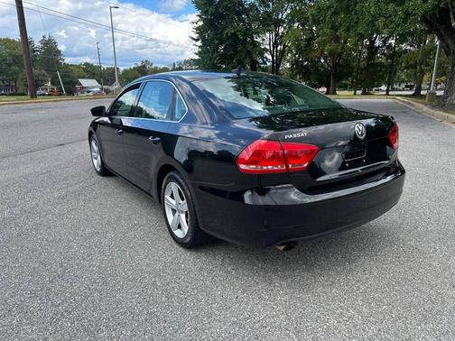2015 Volkswagen Passat 1.8T Limited Edition