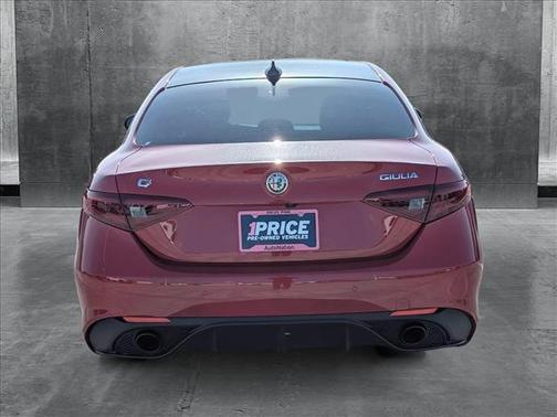 2023 Alfa Romeo Giulia Veloce RWD