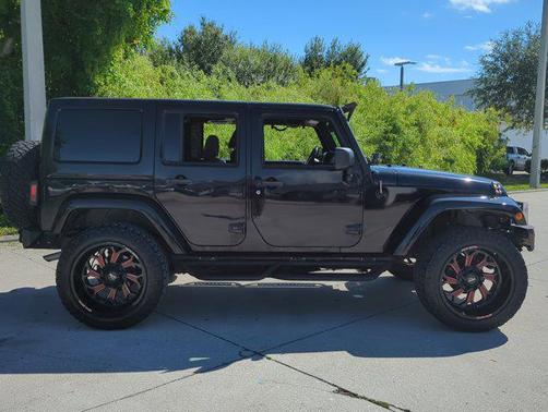 2013 Jeep Wrangler Unlimited Sahara