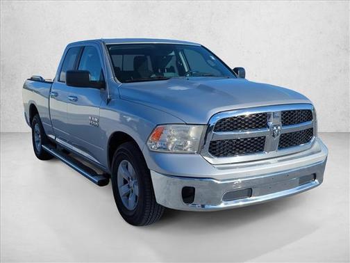 Bright Silver Metallic Clearcoat 2016 RAM 1500 SLT