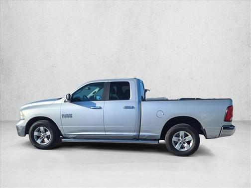 Bright Silver Metallic Clearcoat 2016 RAM 1500 SLT