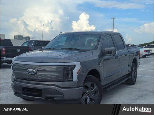 2022 Ford F-150 Lightning LARIAT