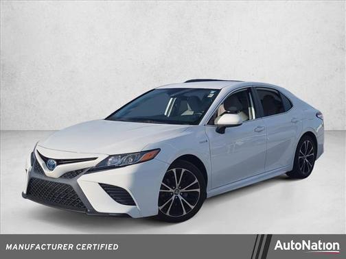 2020 Toyota Camry SE