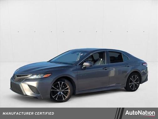 2020 Toyota Camry SE
