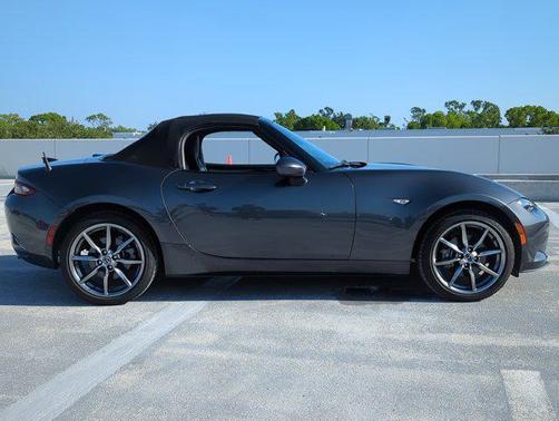 2022 Mazda MX-5 Miata Grand Touring