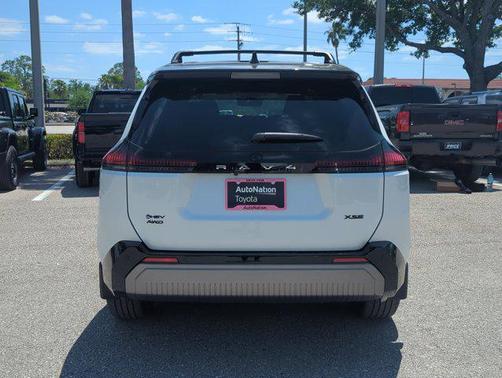 Wind Chill Pearl w/Black Roof 2026 Toyota RAV4 SE