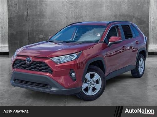 2020 Toyota RAV4 XLE