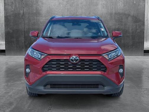 2020 Toyota RAV4 XLE