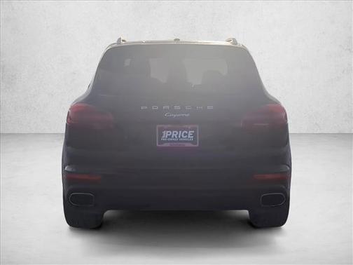 2016 Porsche Cayenne Cayenne