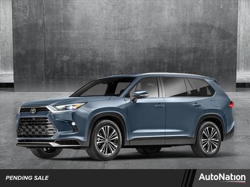 2025 Toyota Highlander LE