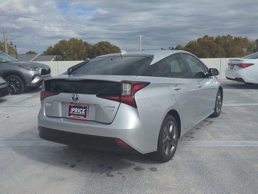 2021 Toyota Prius XLE