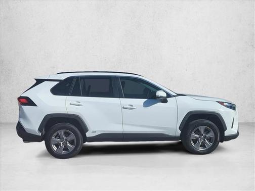 2024 Toyota RAV4 Hybrid SE