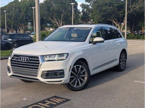 2019 Audi Q7 45 Premium Plus