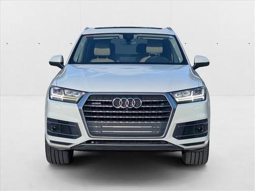 2019 Audi Q7 45 Premium Plus
