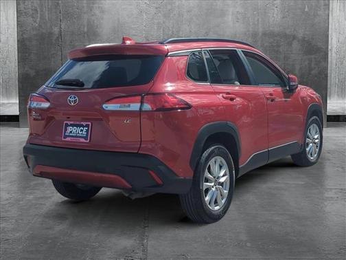 2022 Toyota Corolla Cross LE