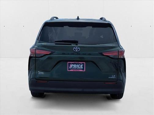 2021 Toyota Sienna LE