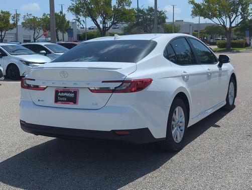2025 Toyota Camry LE