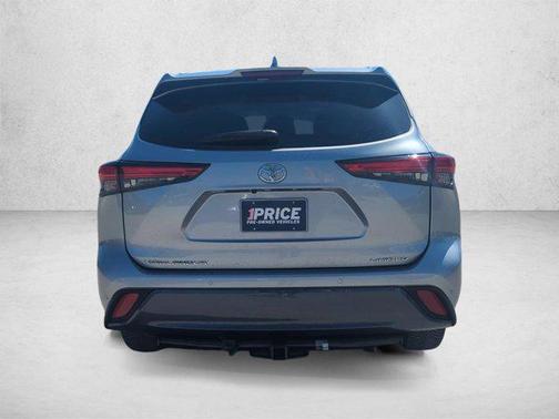 Celestial Silver Metallic 2021 Toyota Highlander Platinum