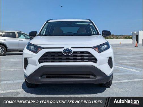 2020 Toyota RAV4 LE