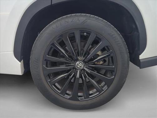 Wind Chill Pearl 2023 Toyota Highlander XSE