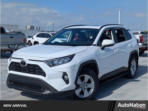 2021 Toyota RAV4 XLE