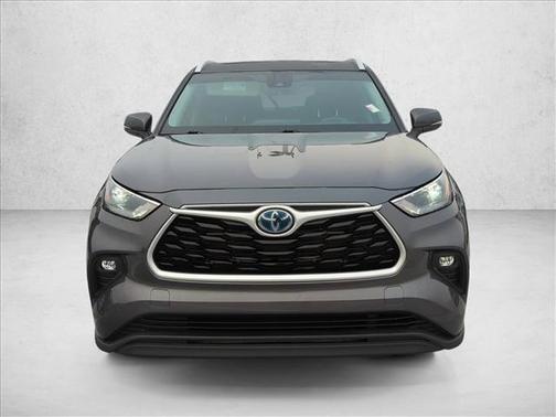 2023 Toyota Highlander Hybrid XLE