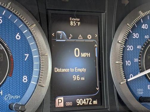 Blizzard Pearl 2017 Toyota Sienna XLE