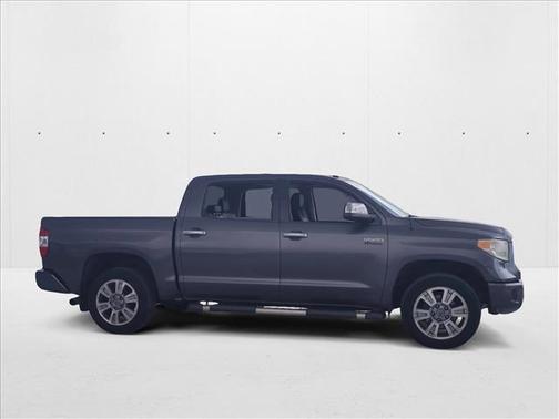 2017 Toyota Tundra Platinum