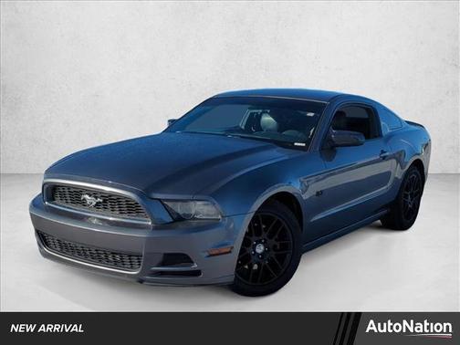 2014 Ford Mustang V6