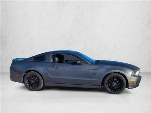 2014 Ford Mustang V6