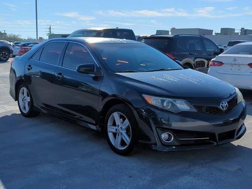 2014 Toyota Camry SE