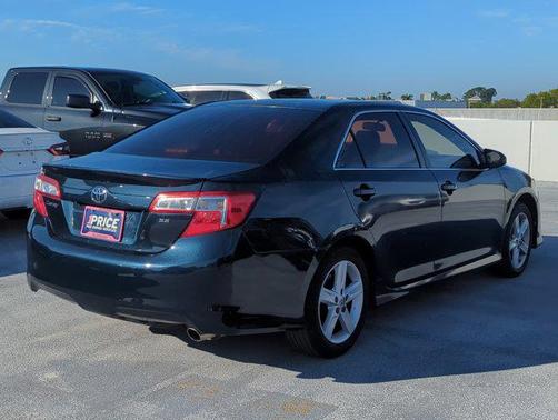 2014 Toyota Camry SE