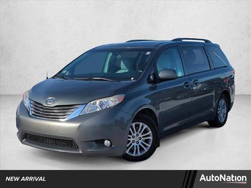 2011 Toyota Sienna XLE