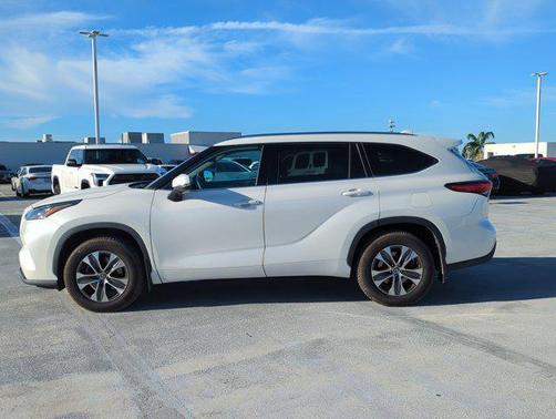 2020 Toyota Highlander XLE