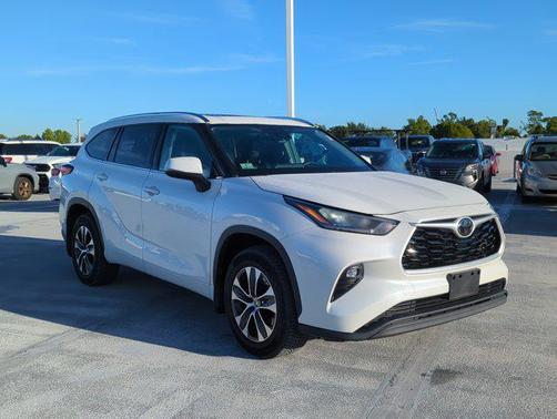 2020 Toyota Highlander XLE