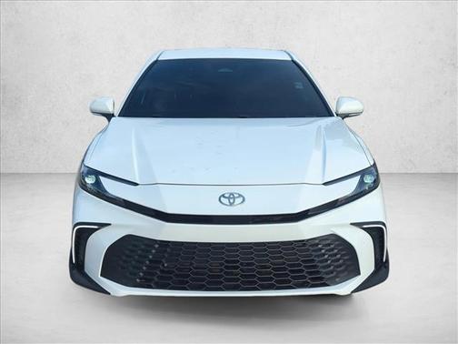 Ice Cap 2025 Toyota Camry SE