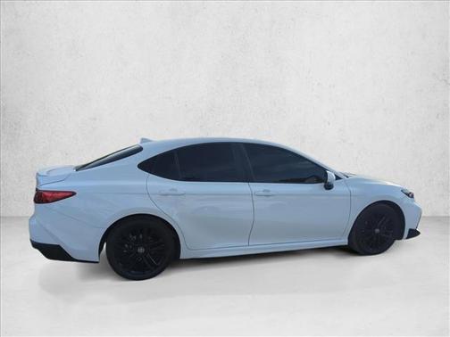 Ice Cap 2025 Toyota Camry SE