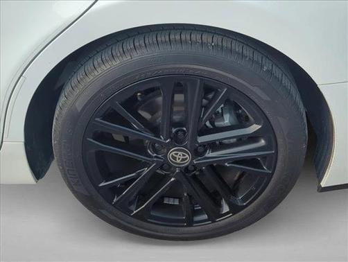 Ice Cap 2025 Toyota Camry SE