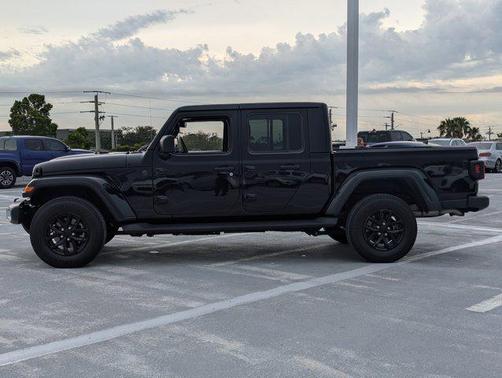 2023 Jeep Gladiator Sport S