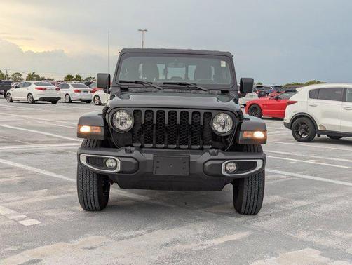 2023 Jeep Gladiator Sport S